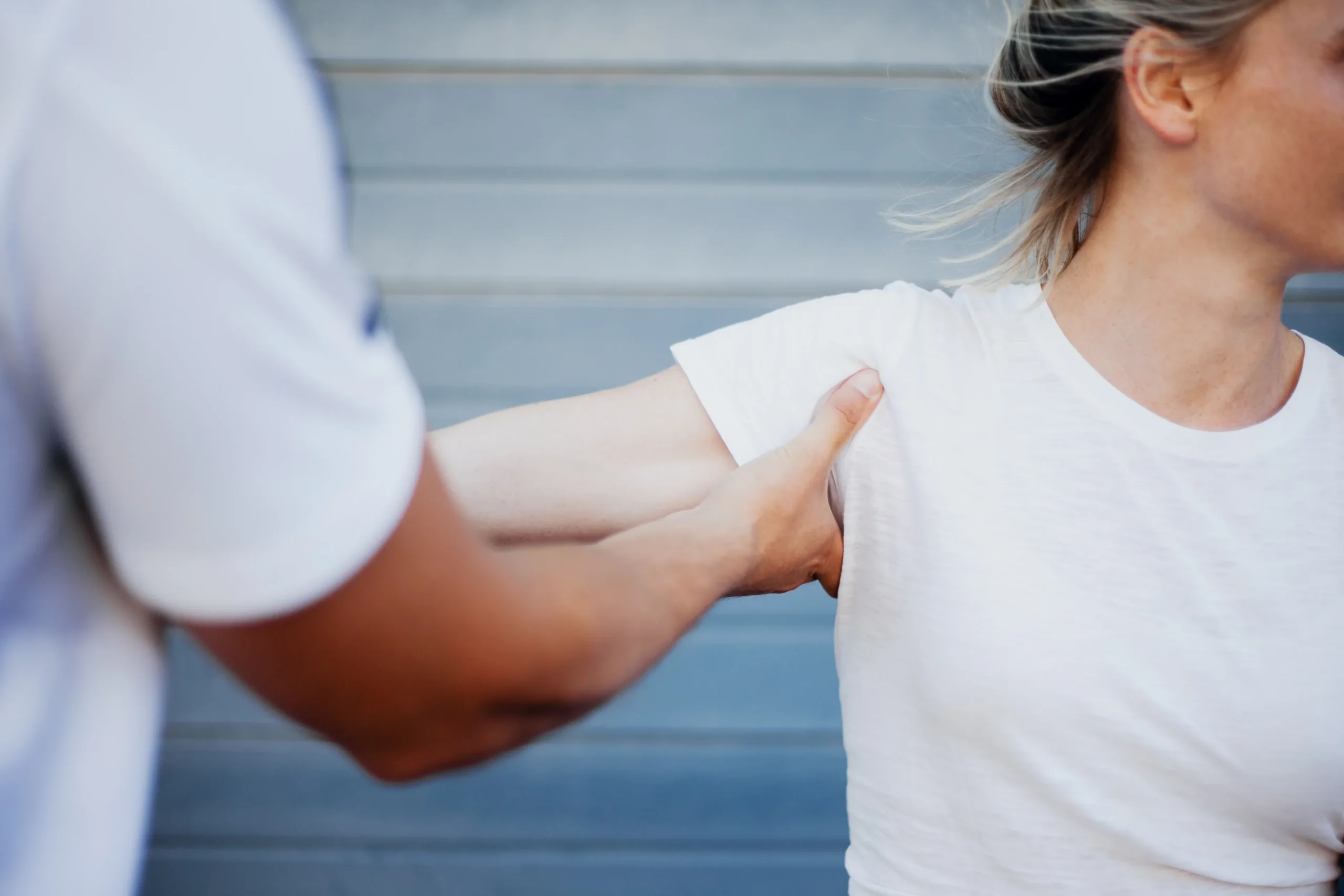 Someone getting help with shoulder impingement syndrome.